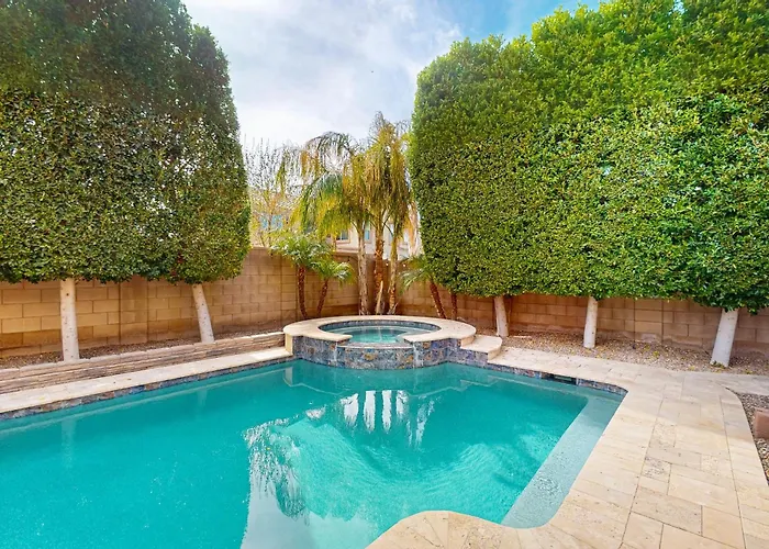 Holiday home Tropical Poolside Paradise Chandler